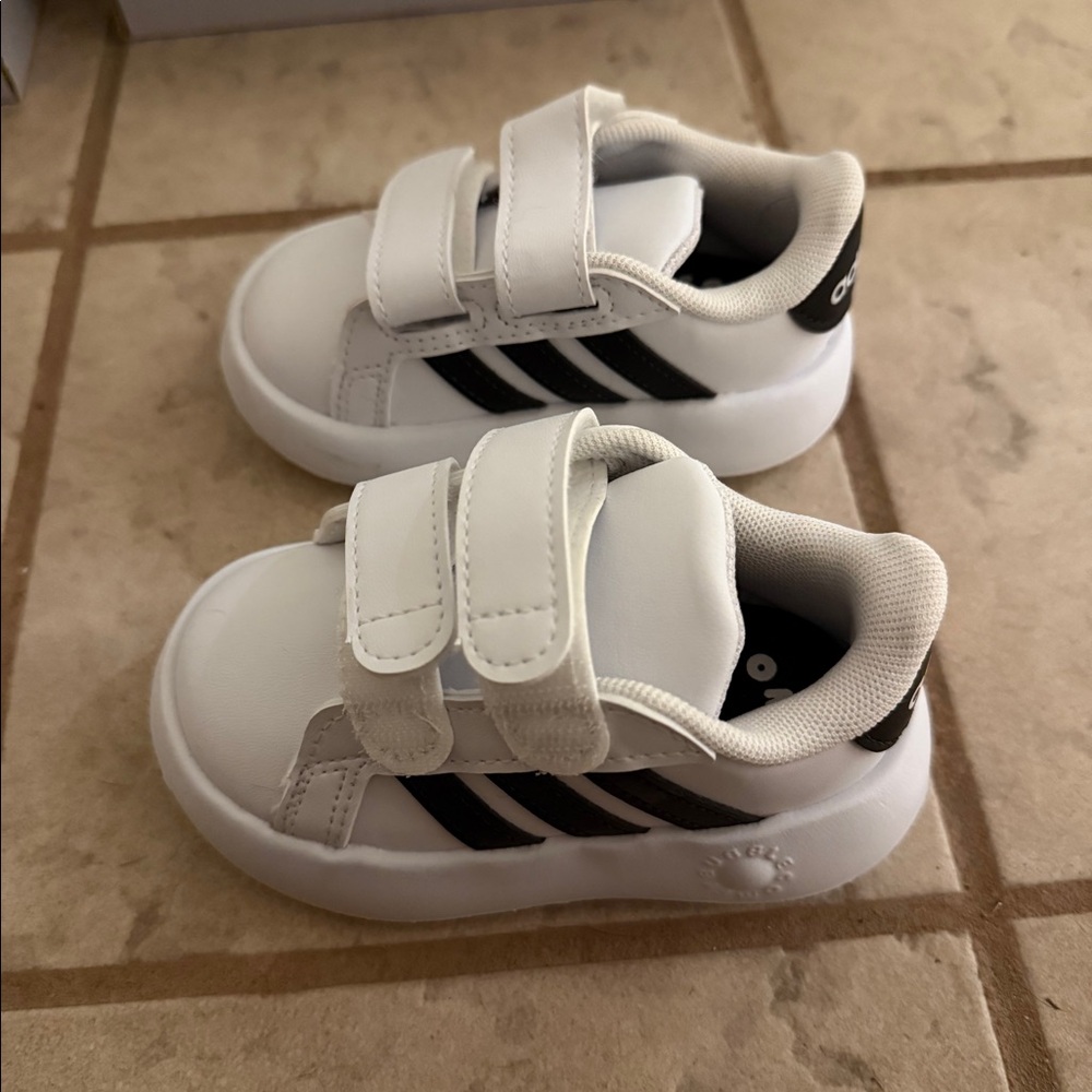 Addidas baby
